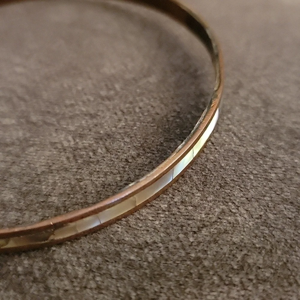 Vtg Minimalist Thin Mexican Copper Shell Inlay Bangle Bracelet